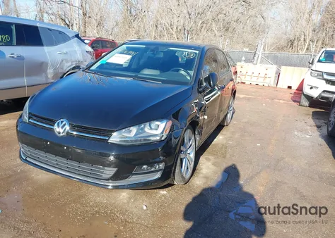 2015 Volkswagen Golf Tsi Sel 4-Door z USA, uszkodzony, nr VIN 3VW217AU3FM032122
